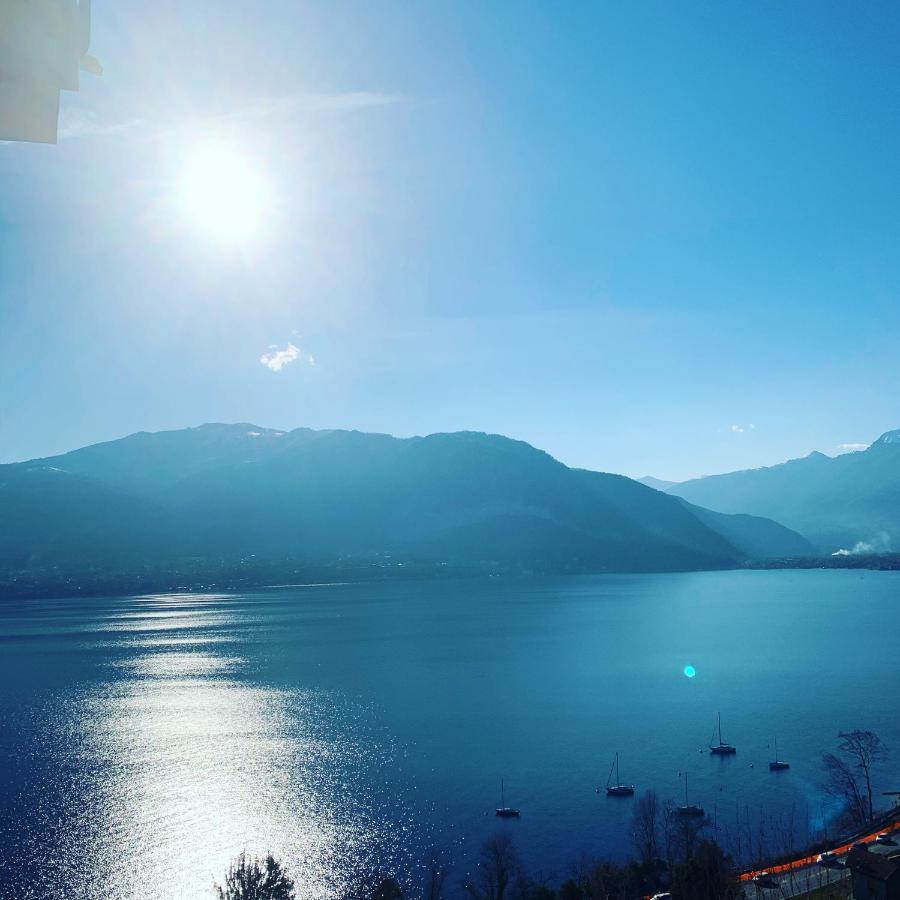 Little Suite Near Lake Verbania Bagian luar foto