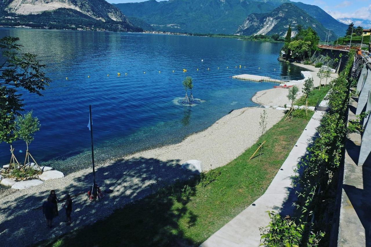 Little Suite Near Lake Verbania Bagian luar foto